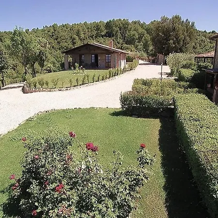 Sleeps 6 Pool Willa *