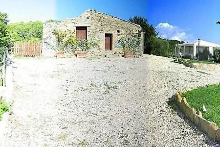 Sleeps 6 Pool Willa Gualdo Cattaneo